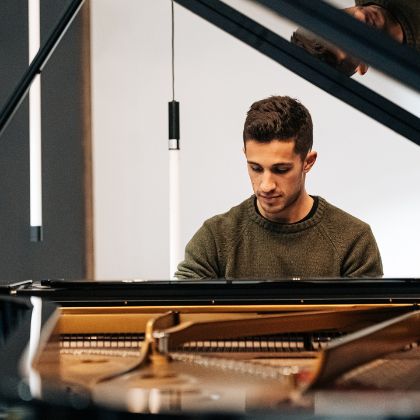 https://spirio-spotlight.steinway.com/spiriocast/new/2026/francesco-parrino-12-07-26